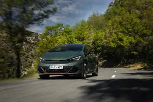 Cupra Born VZ - Foto dinamiche - 2