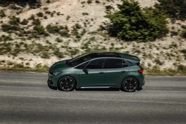 Cupra Born VZ - Foto dinamiche - 17