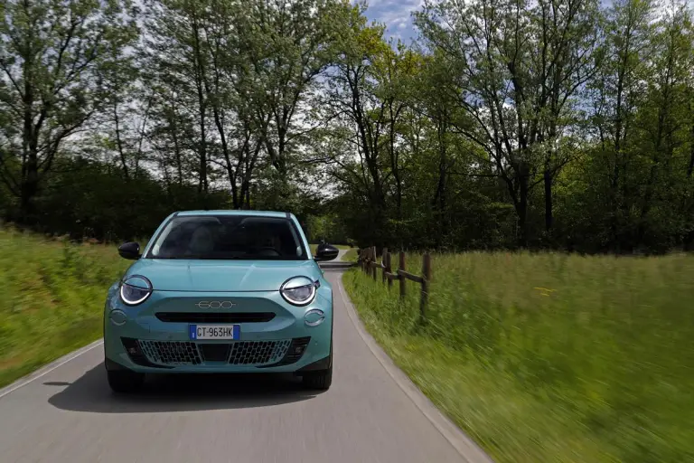 Fiat 600 Hybrid - 69
