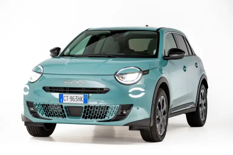 Fiat 600 Hybrid - 71