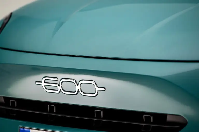 Fiat 600 Hybrid - 98