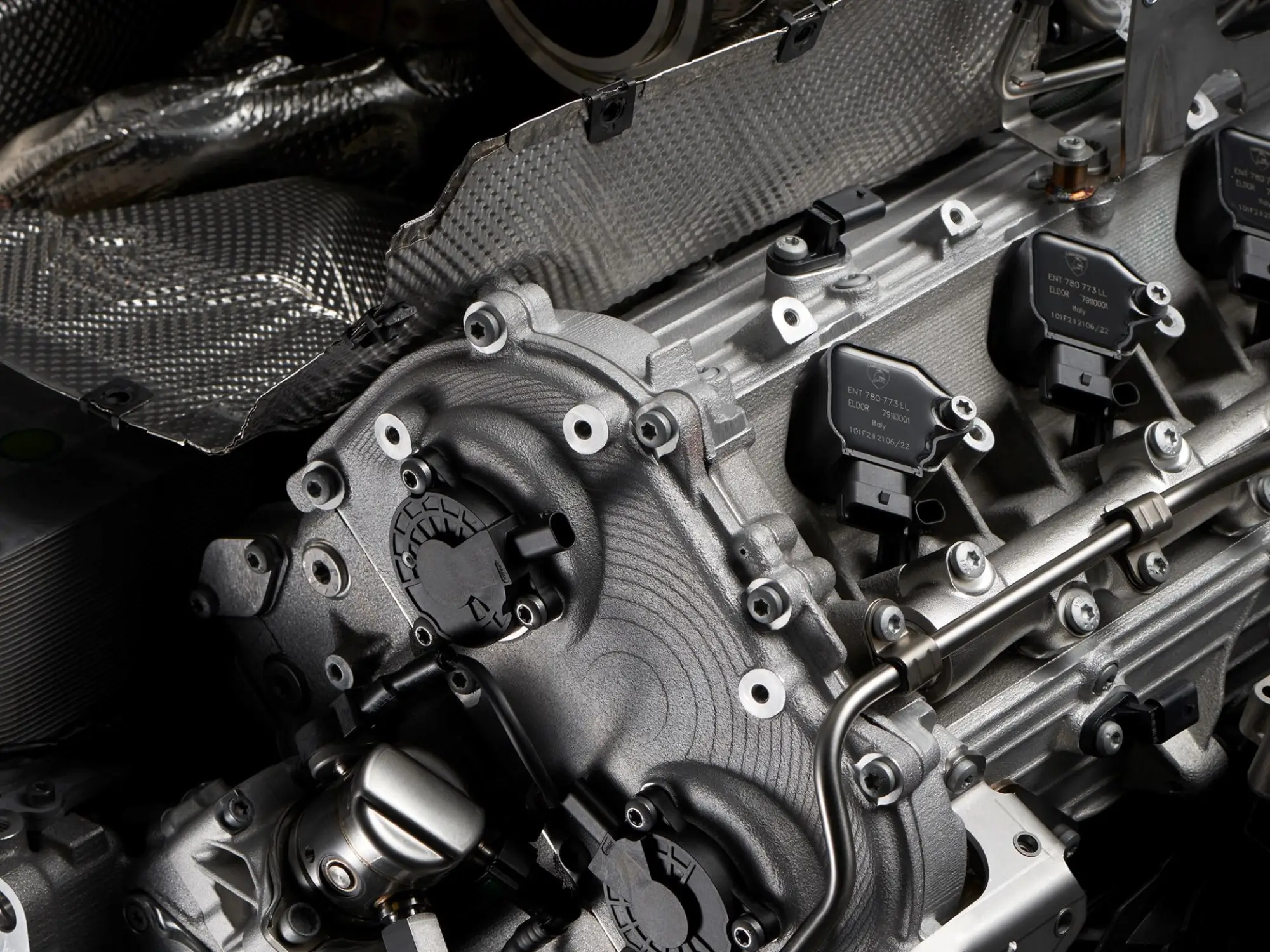 Lamborghini Twin-Turbo V8 - 10