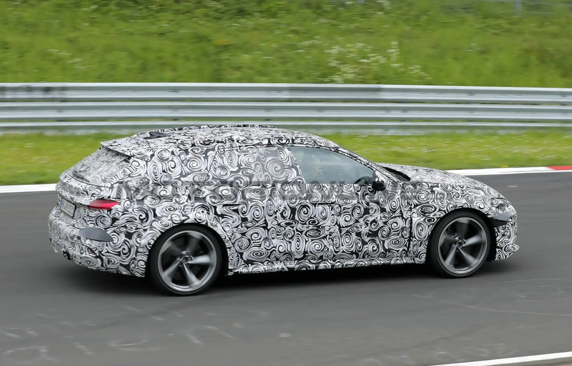 Audi RS5 2025 - Foto spia 23-05-2024 - 11