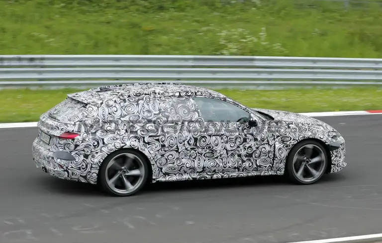 Audi RS5 2025 - Foto spia 23-05-2024 - 11