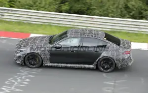 BMW M5 2025 - Foto spia 23-05-2024 - 3