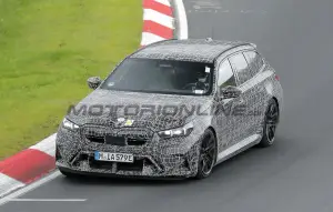BMW M5 2025 - Foto spia 23-05-2024 - 7