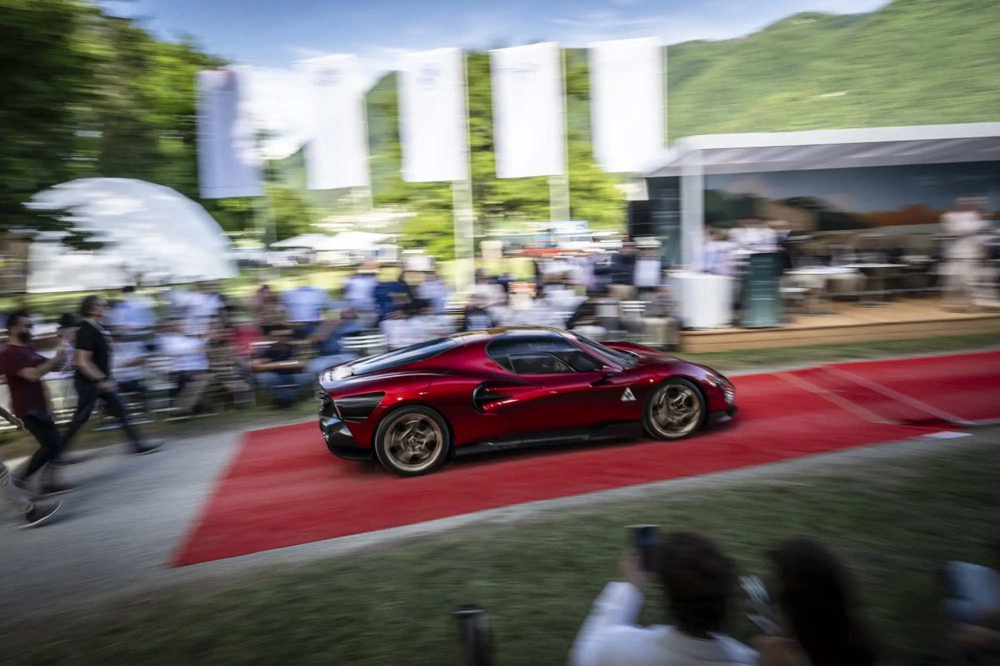 Alfa Romeo 33 Stradale - Concorso di Eleganza - 5