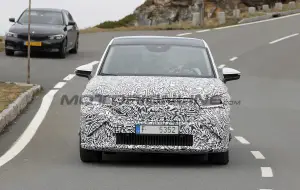 Skoda Enyaq Coupe 2025 - Foto spia 27-05-2024 - 1