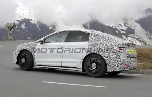 Skoda Enyaq Coupe 2025 - Foto spia 27-05-2024 - 5