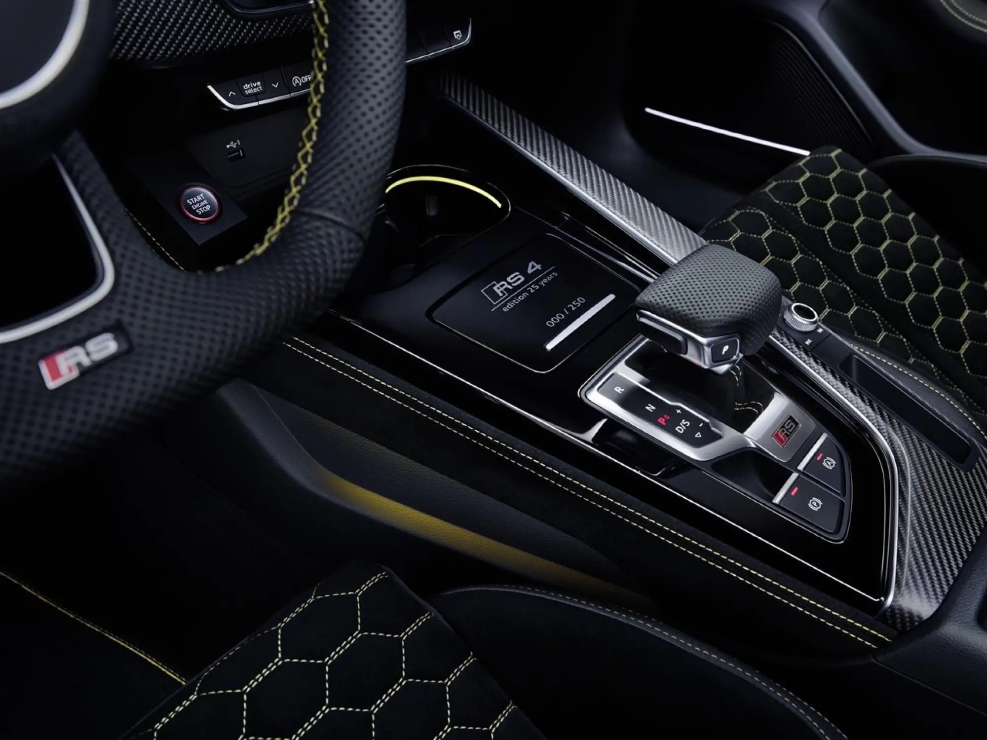 Audi RS 4 Avant edition 25 years - Foto ufficiali - 13