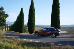 Mazda CX-80 2024 - Foto ufficiali - 1