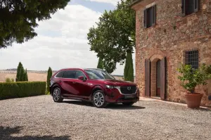 Mazda CX-80 2024 - Foto ufficiali - 29