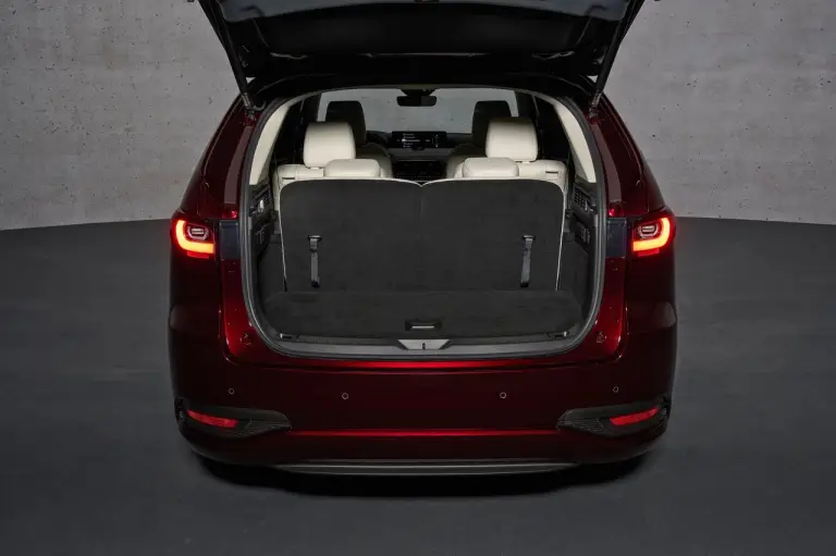Mazda CX-80 2024 - Foto ufficiali - 71