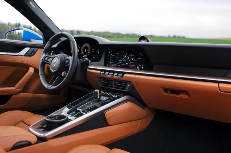 Porsche 911 2024 - Foto ufficiali - 12