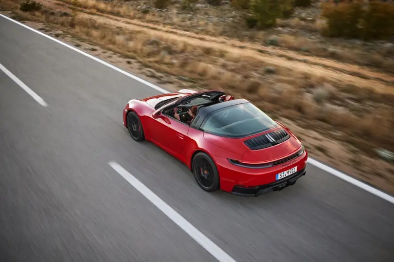 Porsche 911 2024 - Foto ufficiali - 31