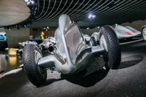 90 anni di Mercedes-Benz W 25 - 7