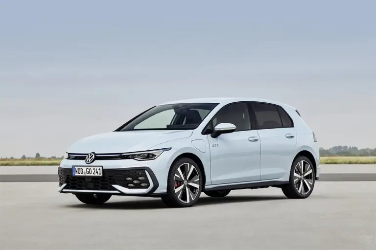 Nuove Volkswagen Golf eHybrid e GTE - 2