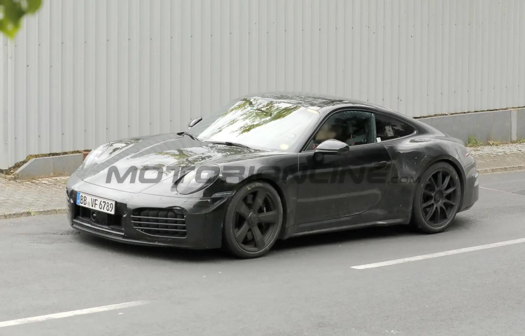 Porsche 911 Turbo Touring - Foto spia 29-05-2024 - 2
