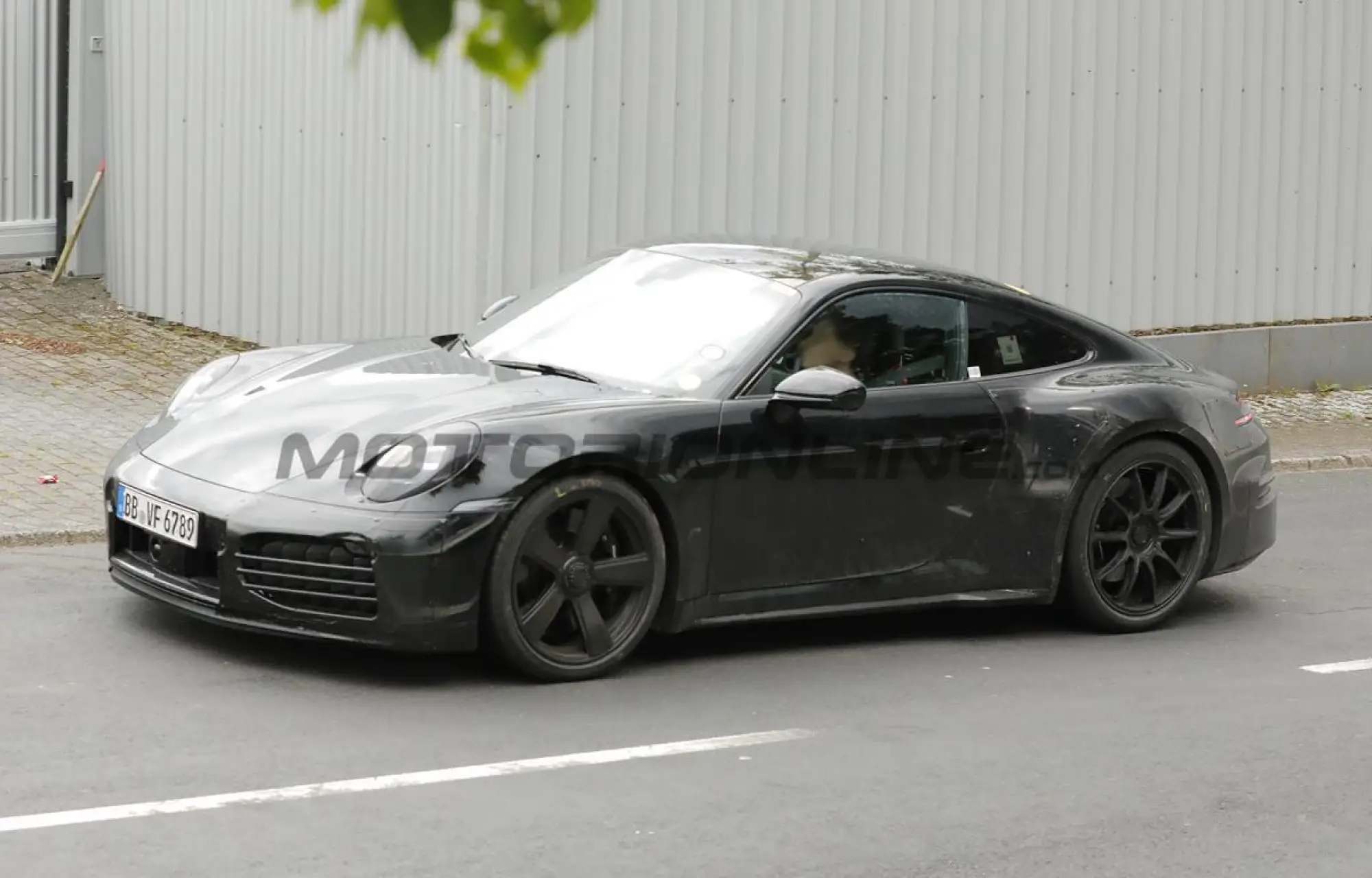 Porsche 911 Turbo Touring - Foto spia 29-05-2024 - 9