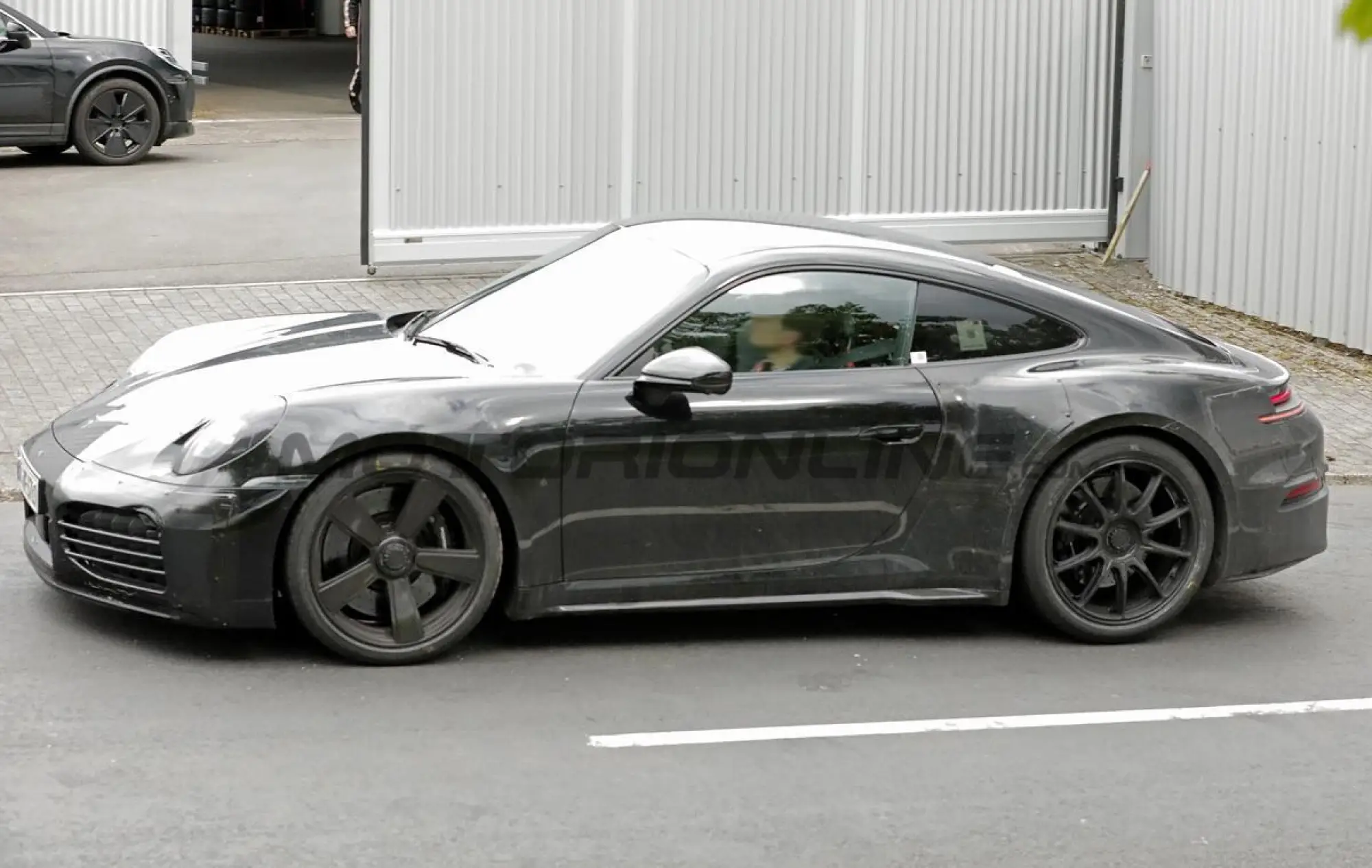 Porsche 911 Turbo Touring - Foto spia 29-05-2024 - 4