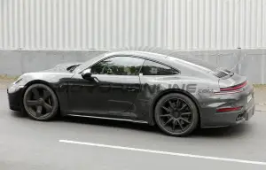 Porsche 911 Turbo Touring - Foto spia 29-05-2024 - 5