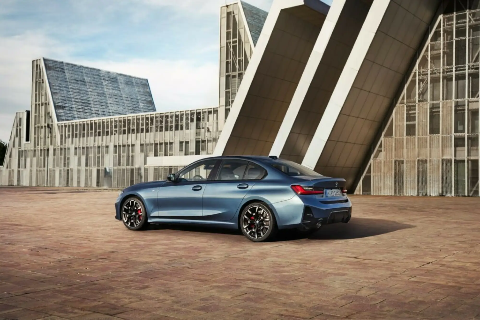 BMW Serie 3 2024 - 36