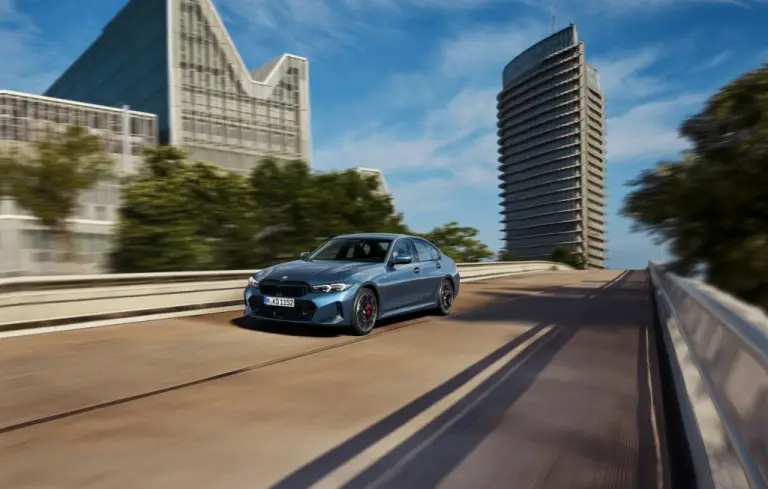 BMW Serie 3 2024 - 37