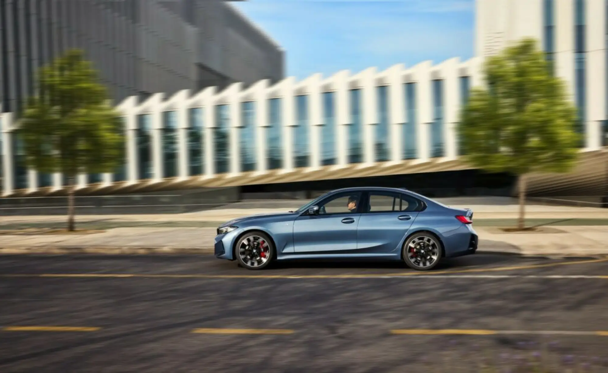 BMW Serie 3 2024 - 38