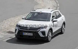 Volkswagen T-Roc 2025 - Foto spia 30-05-2024 - 16