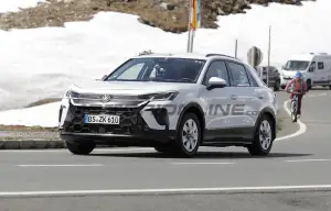Volkswagen T-Roc 2025 - Foto spia 30-05-2024 - 4