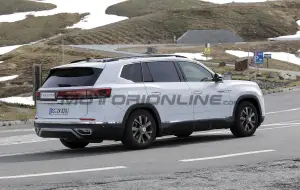 Volkswagen Atlas 2025 - Foto spia 30-05-2024