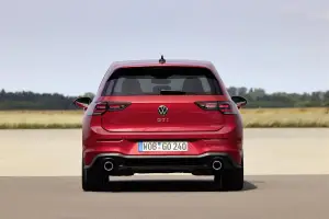 Volkswagen Golf GTI e GTI Clubsport - 2