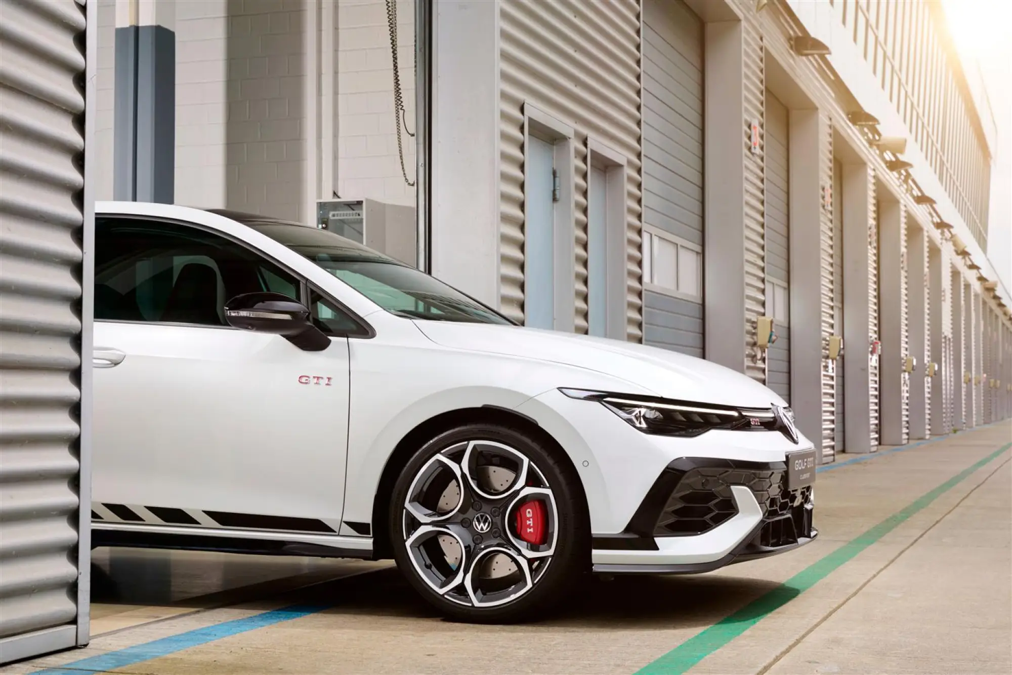 Volkswagen Golf GTI e GTI Clubsport - 10