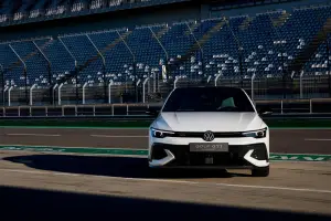 Volkswagen Golf GTI e GTI Clubsport - 5
