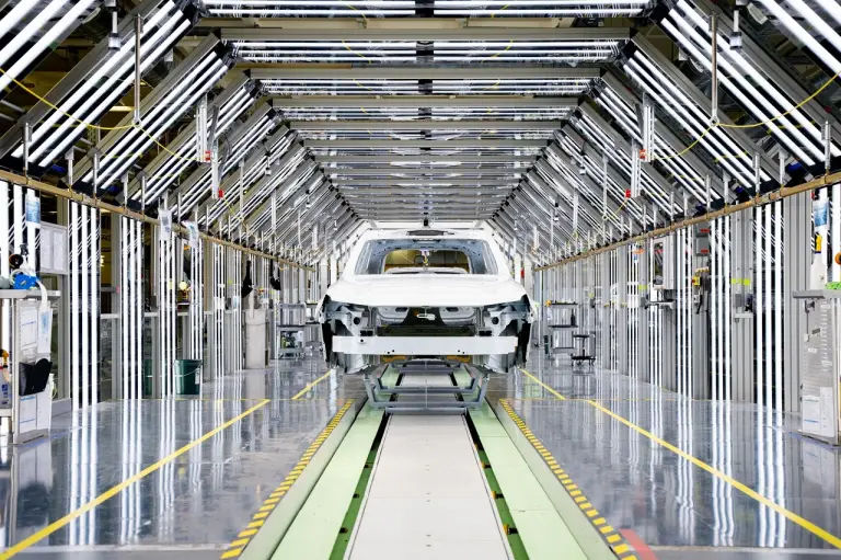 Volvo EX90 - produzione - 11