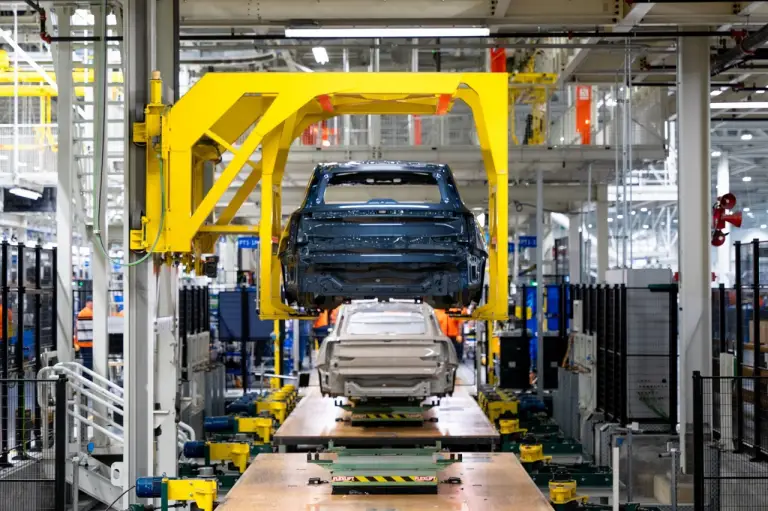 Volvo EX90 - produzione - 4