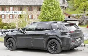 Porsche Cayenne EV - Foto spia 06-06-2024