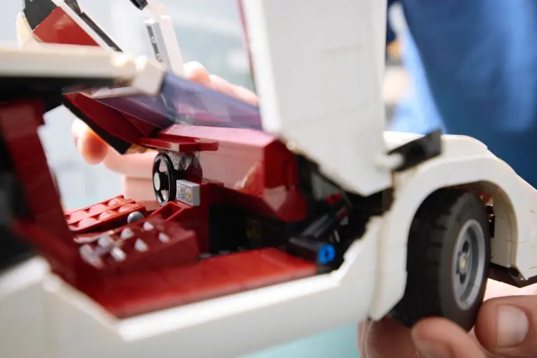 Lamborghini Countach 5000 Quattrovalvole - Lego - 10