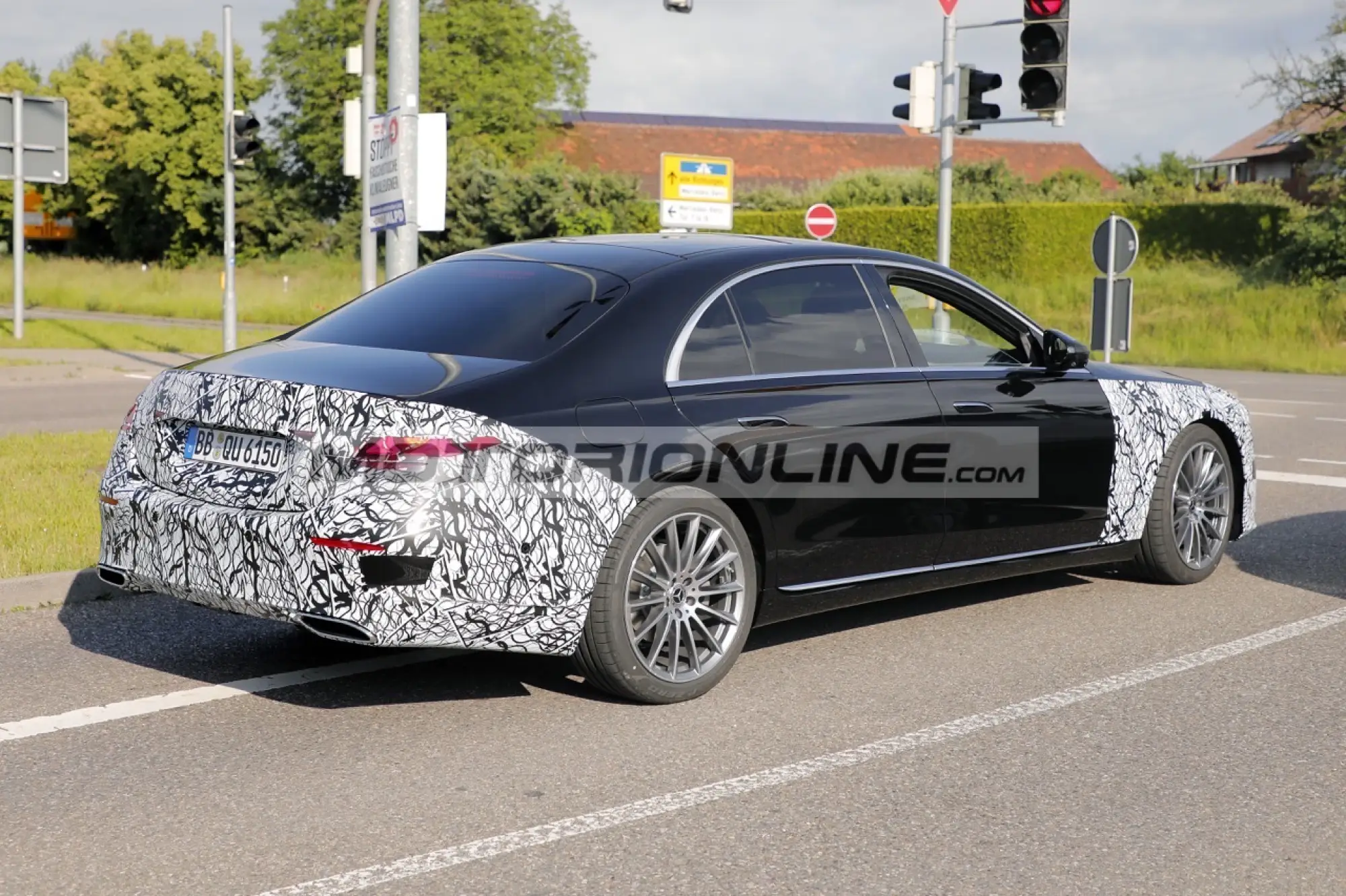 Mercedes Classe S 2025 - Foto spia 7-6-2024 - 8