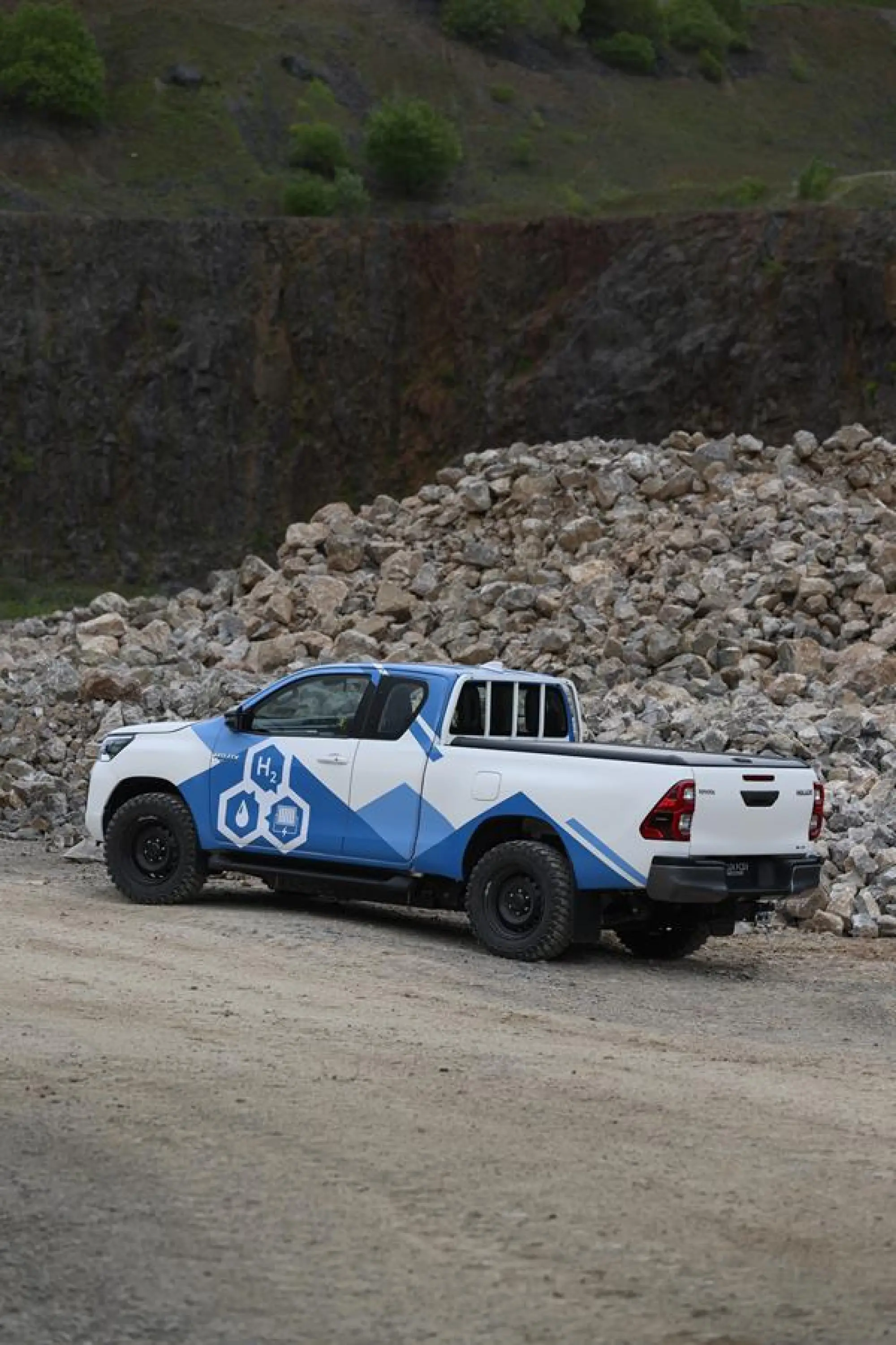 Toyota Hilux FCEV - Prototipo - 8
