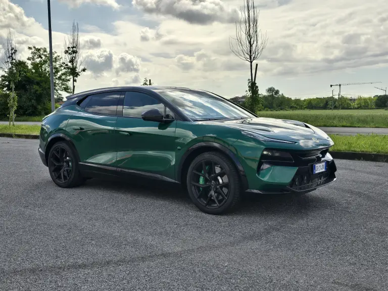 Lotus Eletre 2024 prova - 3