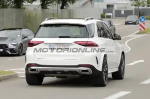 Mercedes GLE - Foto spia 10-6-2024 - 8