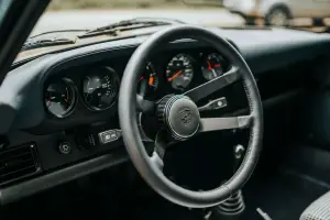 Porsche 911 1974 restomod