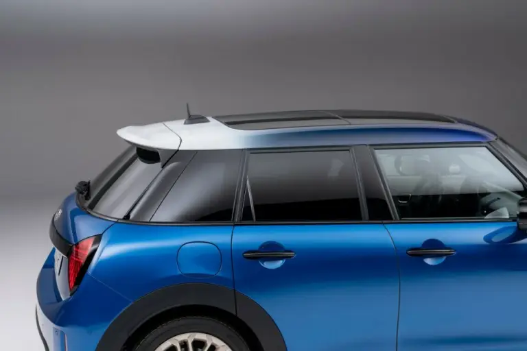 Mini Cooper 5 porte 2024 - 4