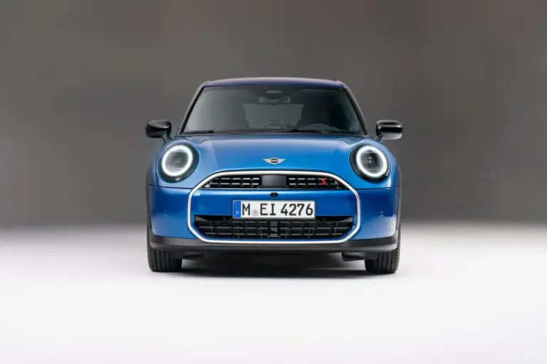 Mini Cooper 5 porte 2024 - 16