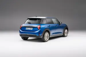 Mini Cooper 5 porte 2024 - 15