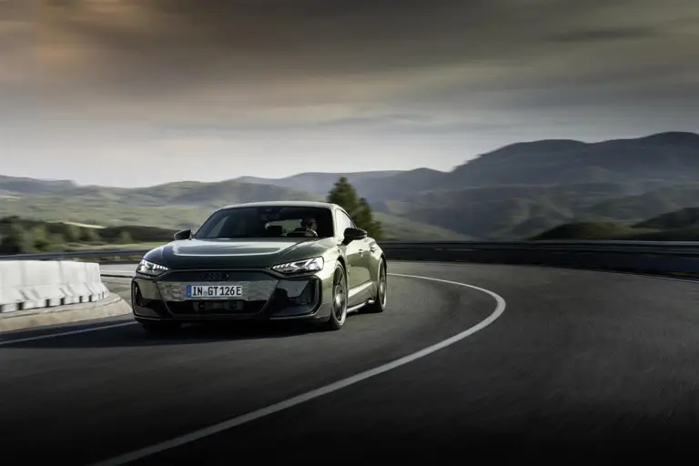 Audi e-tron GT 2024 - 25