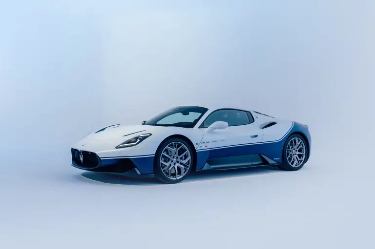 Maserati MC20 Icona e Leggenda - 3