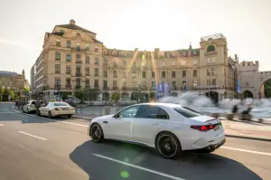 Mercedes-AMG E 53 Hybrid 4Matic+ - 16