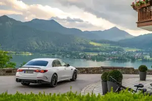 Mercedes-AMG E 53 Hybrid 4Matic+ - 8
